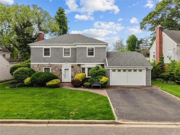 67 Raymond Place, Hewlett, NY 11557