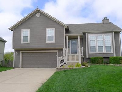 340 N Hickory St, Gardner, KS, 66030
