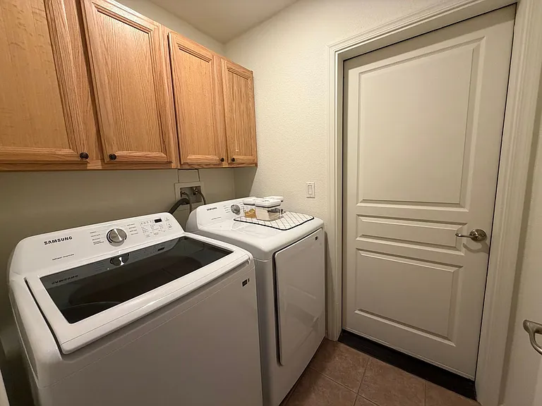 2416 N Ridge Ave — Photo 22