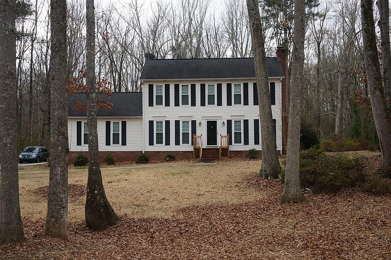 1st image of 102 Runnymeade Ct