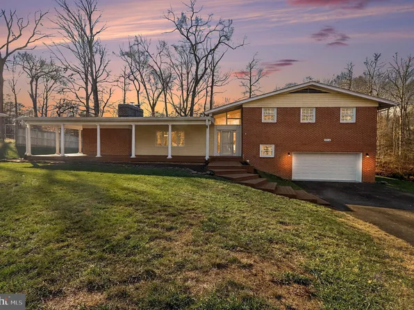 18316 Cabin Rd, Triangle, VA 22172