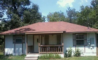 18891 Ferne Dr Photo 1