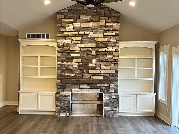 2nd image of 5381 Championship Dr