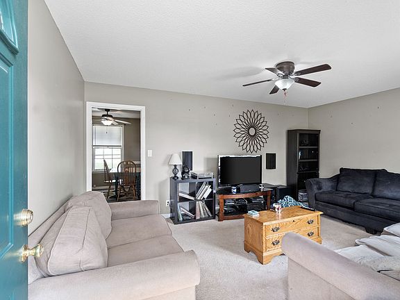 2nd image of 303 Cedarbrook Dr
