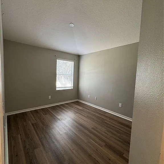 18006 Birdwater Dr — Photo 43