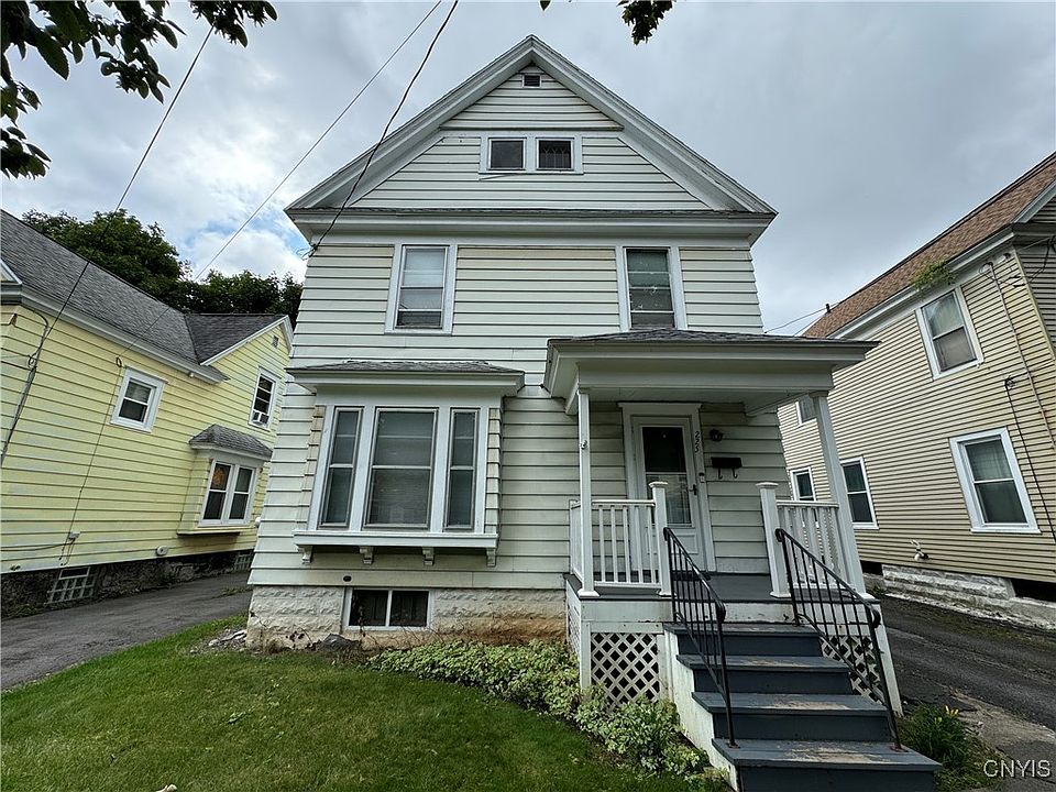1st image of 225 W Calthrop Ave