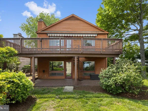 4000 Arcade Ct, Chesapeake Beach, MD 20732