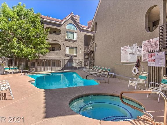 5th image of 700 Capri Dr APT 31B