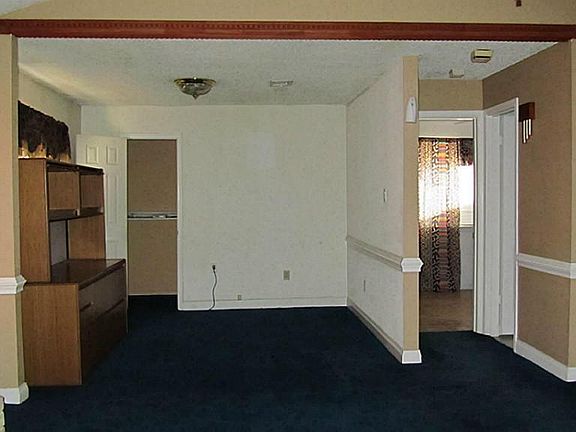  Wall of 3rd bedroom tore down to make living area larger