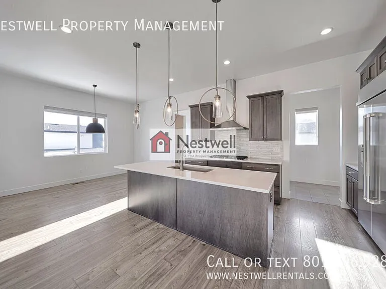 2346 E Snowy Peak Dr — Photo 11