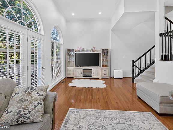 4th image of 6175 Toledo Pl