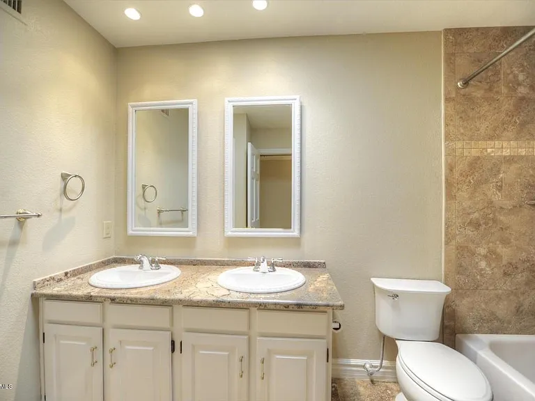 6548 E Presidio Rd — Photo 9