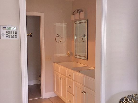 3rd image of 3029 Samara Dr