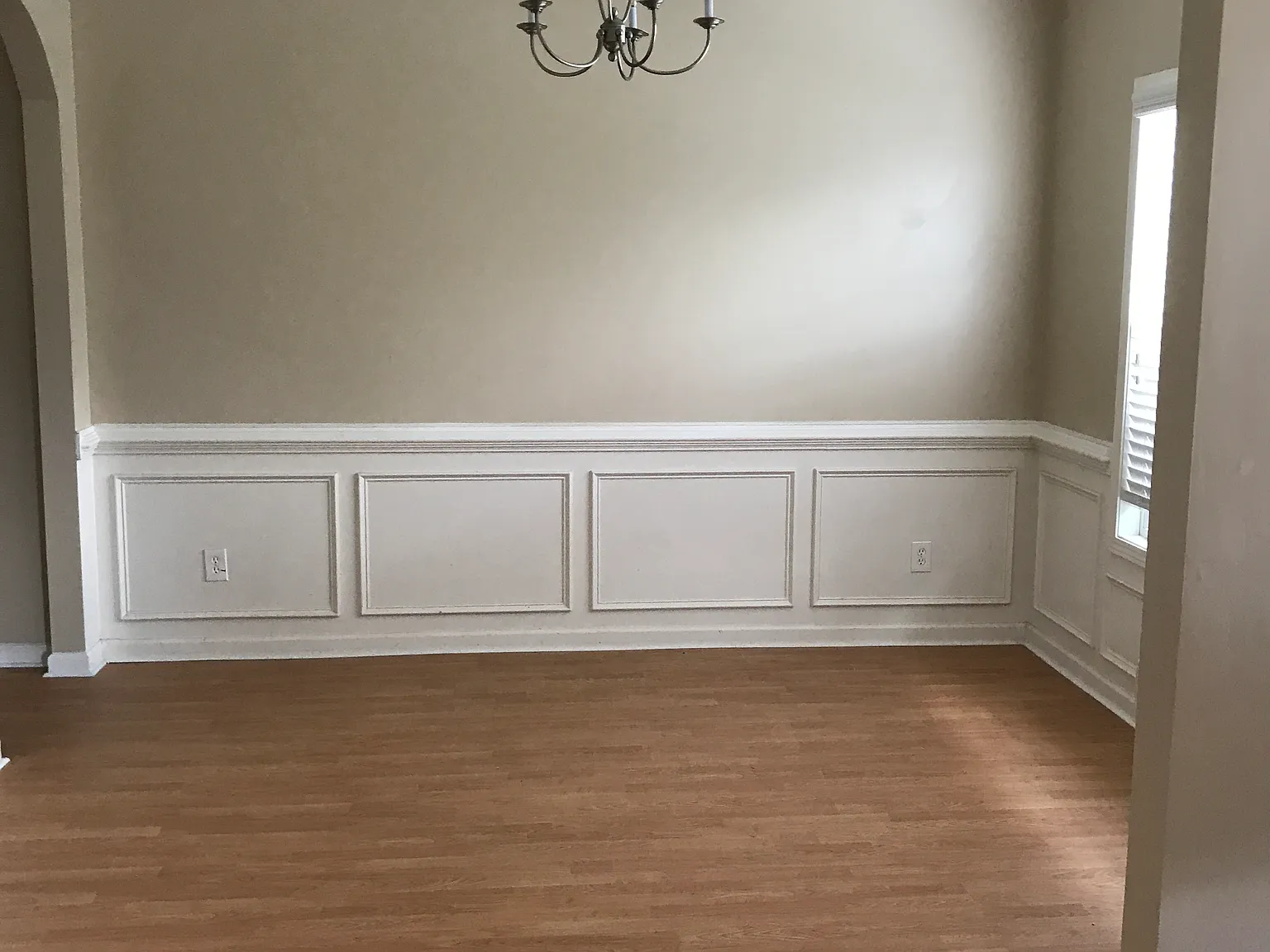 4 bed, 2499 sqft, $2,400 — Photo 4