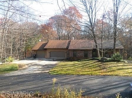 1st image of 3141 Roguewood Dr NE