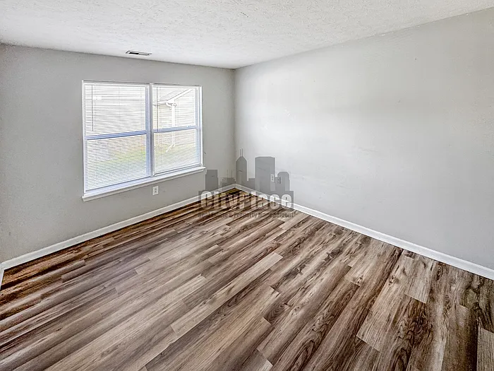 2946 Carson Dr — Photo 9