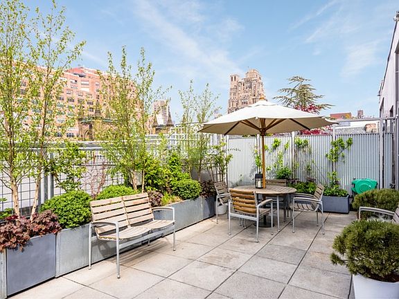 3rd image of 345 W 13th St APT 6A