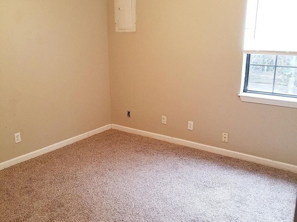 2nd image of 700 W Pitman St APT 3