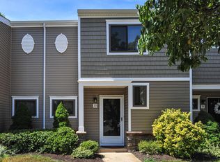 10 Fern Ct, Tinton Falls, NJ 07724