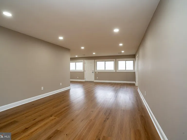 127 Kendall Rd — Photo 7