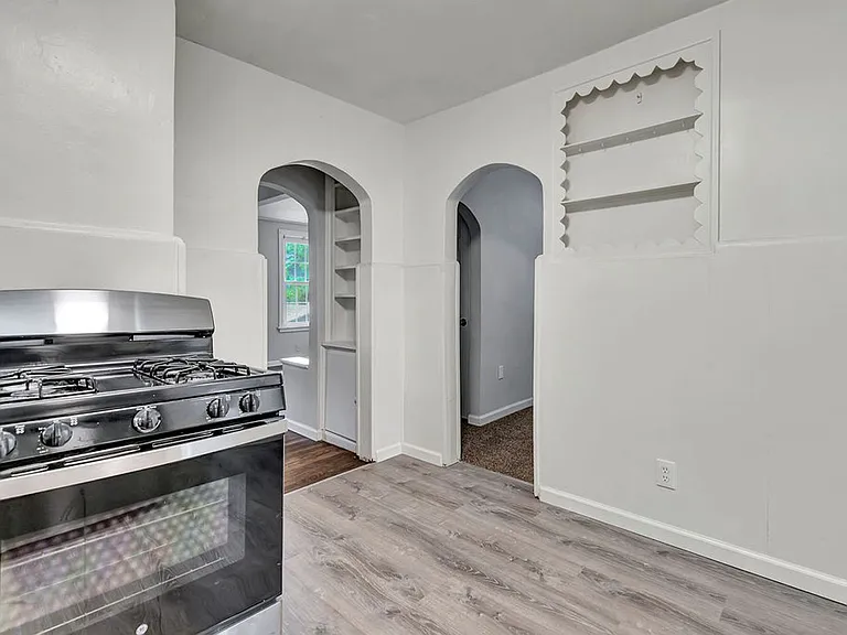 6312 Bedford St — Photo 8