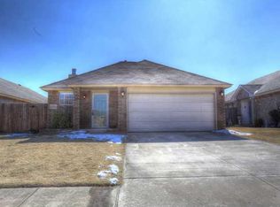 1204 SW 24th St, Moore, OK 73170