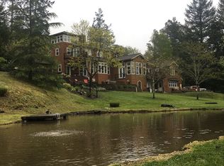 616 Forest Dr, Sebastopol, CA 95472