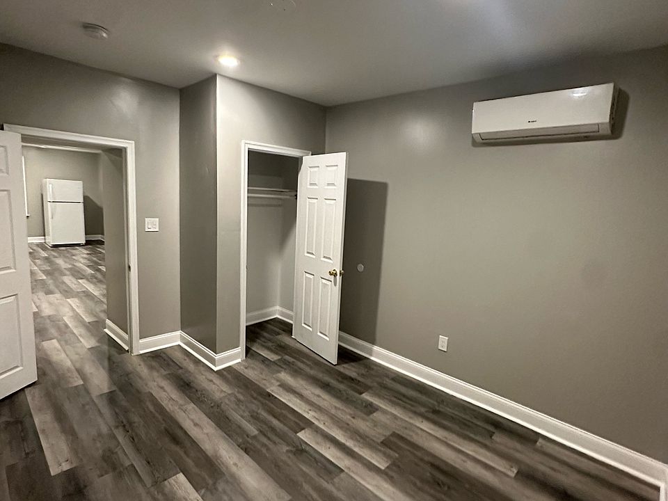 2nd image of 1122 Woodland Ave APT 5