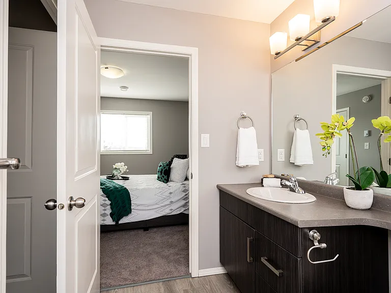 10 Foxdale Way — Photo 15
