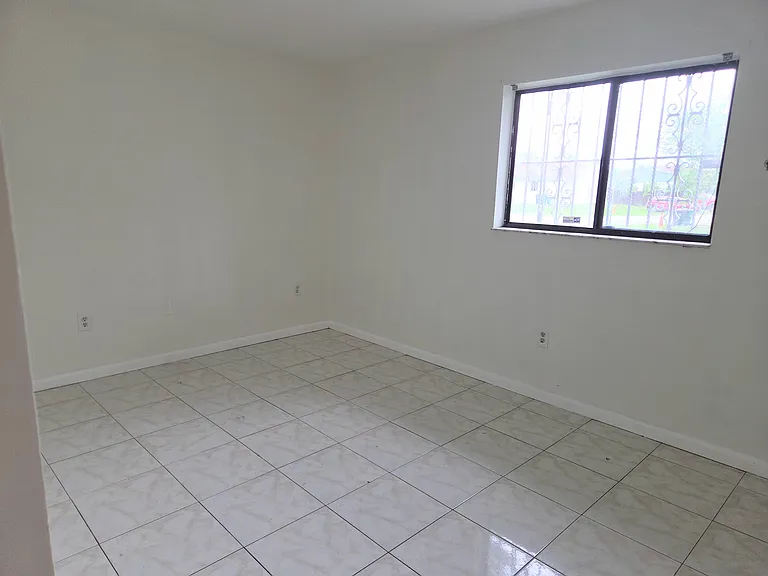 28122 SW 141st Pl — Photo 8