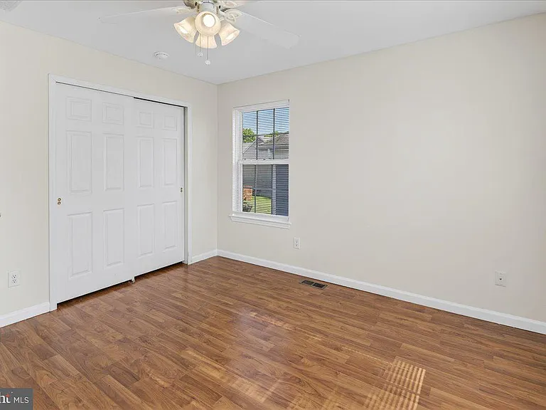313 Fountayne Ln — Photo 30
