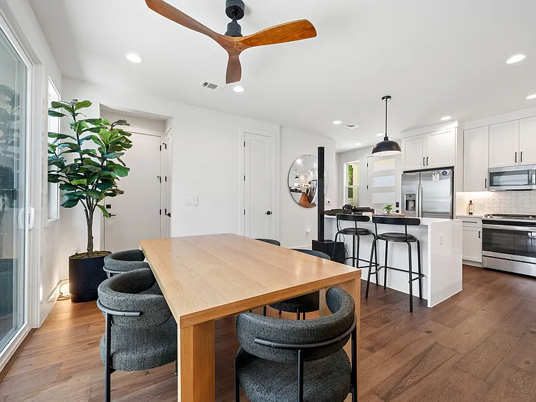 2609 Willow St #2 — Photo 40