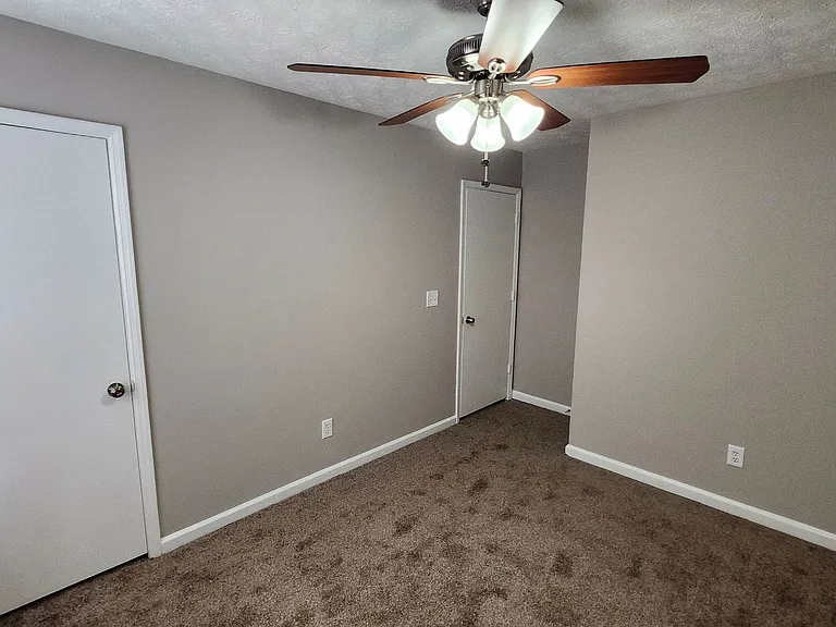 2305 Wilkins Cv — Photo 7