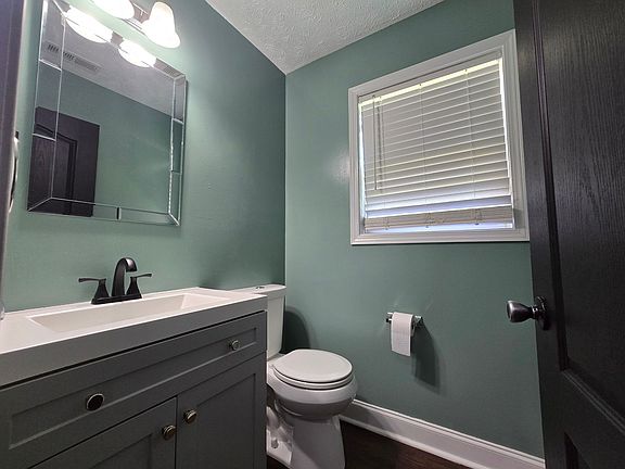 5th image of 103 Flag Ln