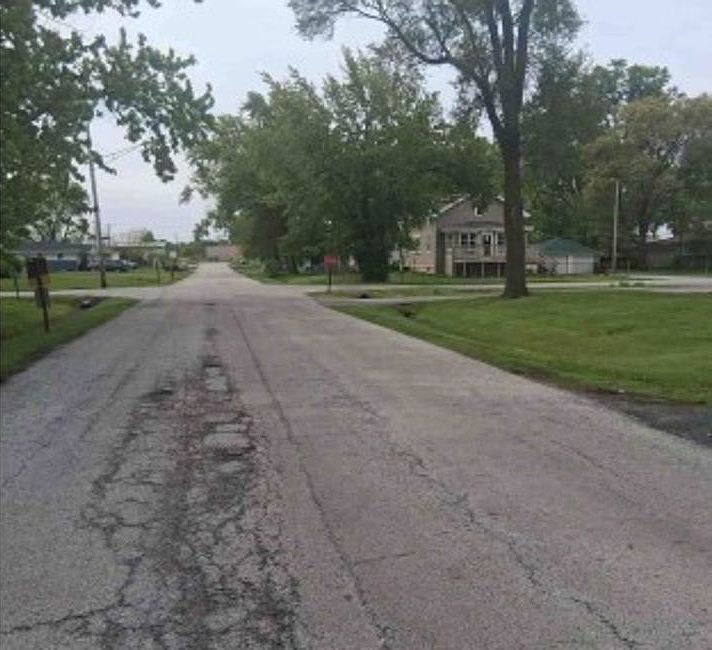 Exterior Neighborhood (street photo)