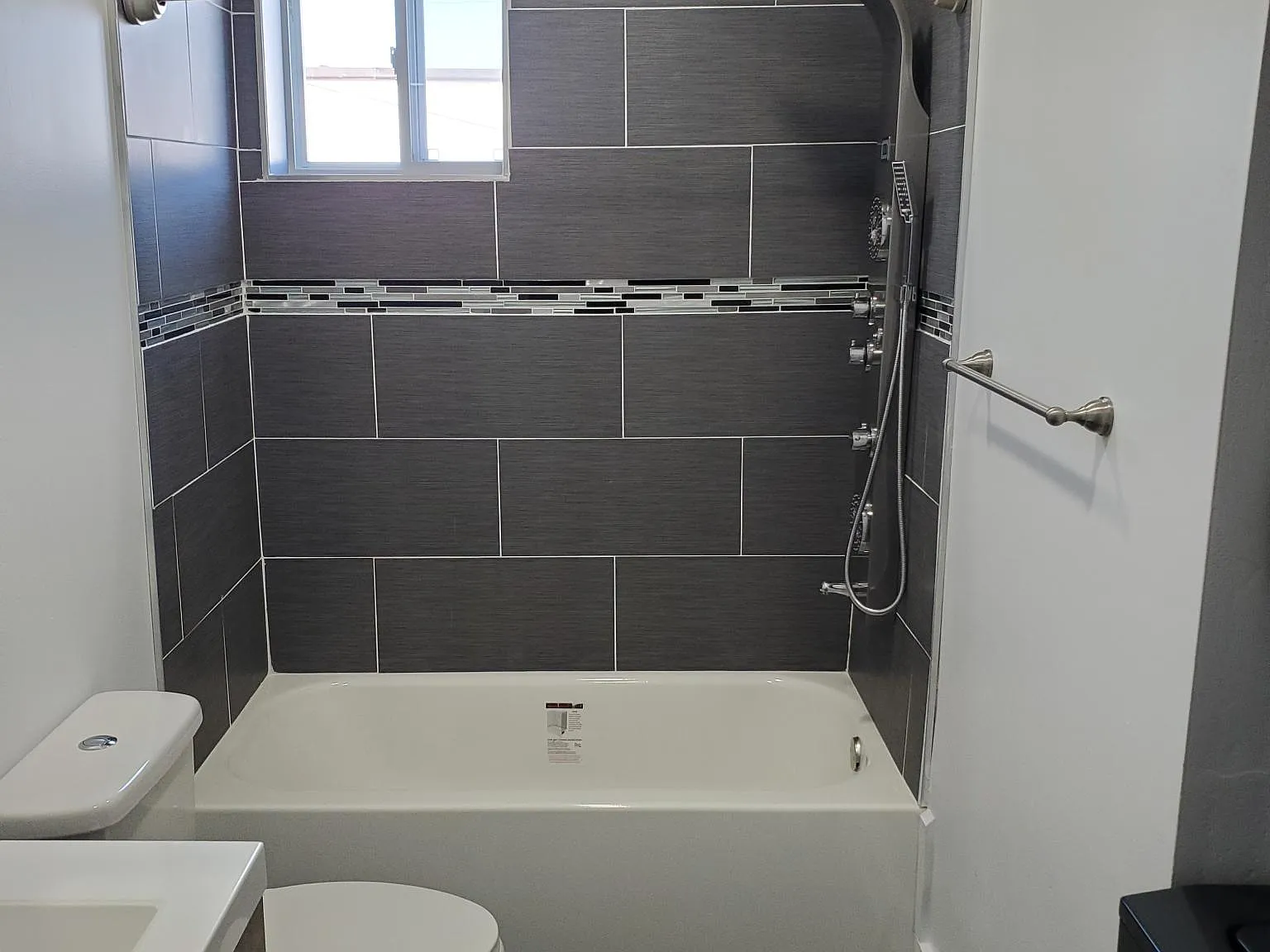 2 bed, 900 sqft, $1,485 — Photo 3