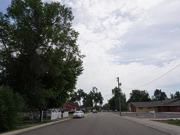 5th image of 2139 6th St