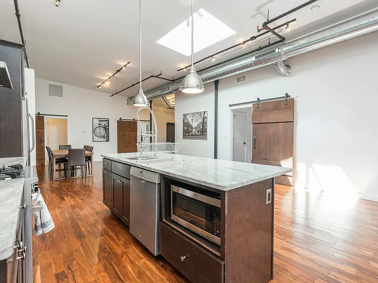 30 S 7th St #FURNISHED — Photo 7