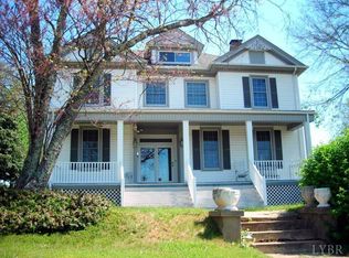 905 Bedford Ave, Altavista, VA 24517