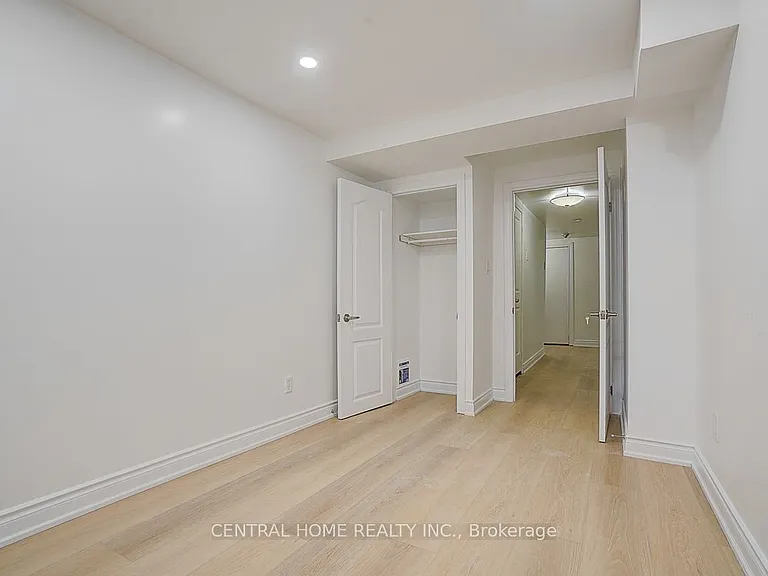 47 Stella Dr #BASEMENT — Photo 9