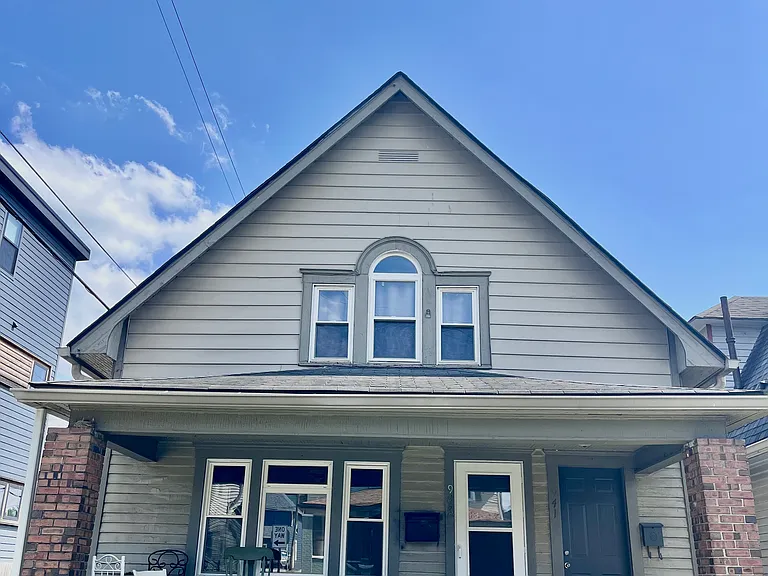943 E Morris St — Photo 1