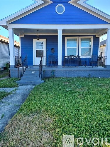 1st image of 2536 Gladiolus St
