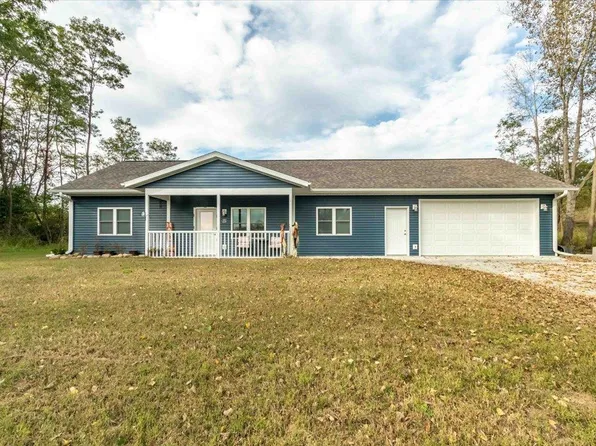 516 Oak Grove Drive, Necedah, WI 54646
