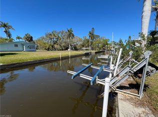 27575 Tarpon WAY, BONITA SPRINGS, FL 34134