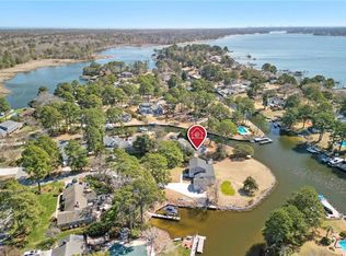 2301 Leeward Shore Ct, Virginia Beach, VA 23451