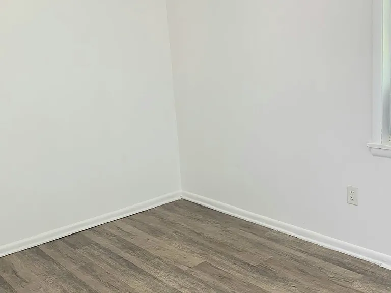 304 Hammons Ave #1 — Photo 5
