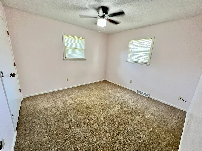 1305 Overlook Dr — Photo 15