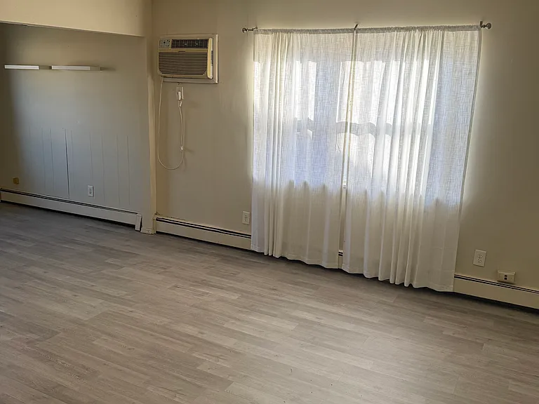 4255 Hegner Ave #3 — Photo 11