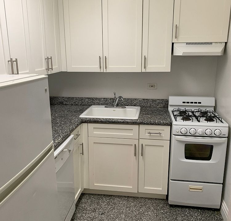 1st image of 330 E 46th St APT 2f