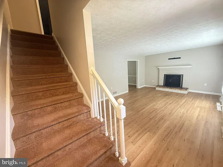 824 Appleseed Ct — Photo 14